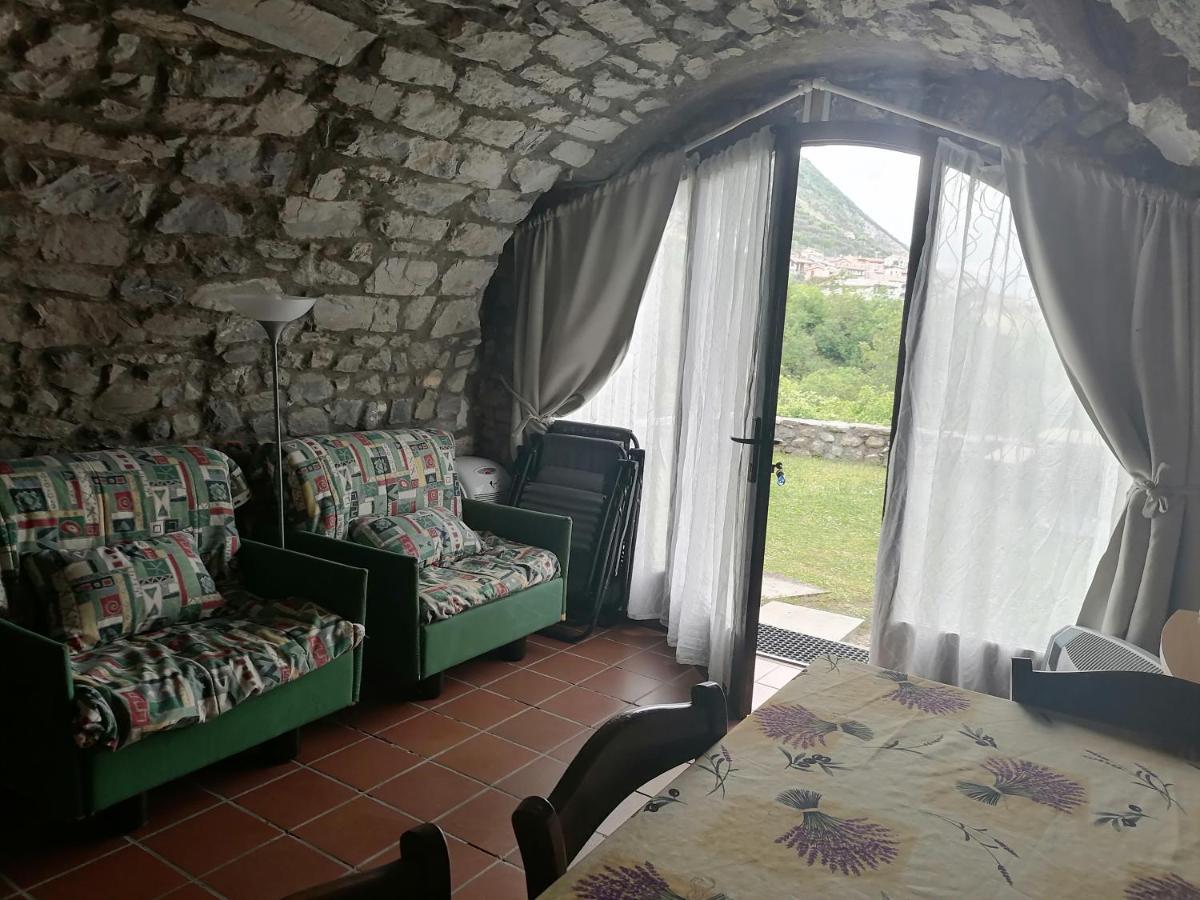 Casa Sasso Apartman Tavernola Bergamasca Kültér fotó