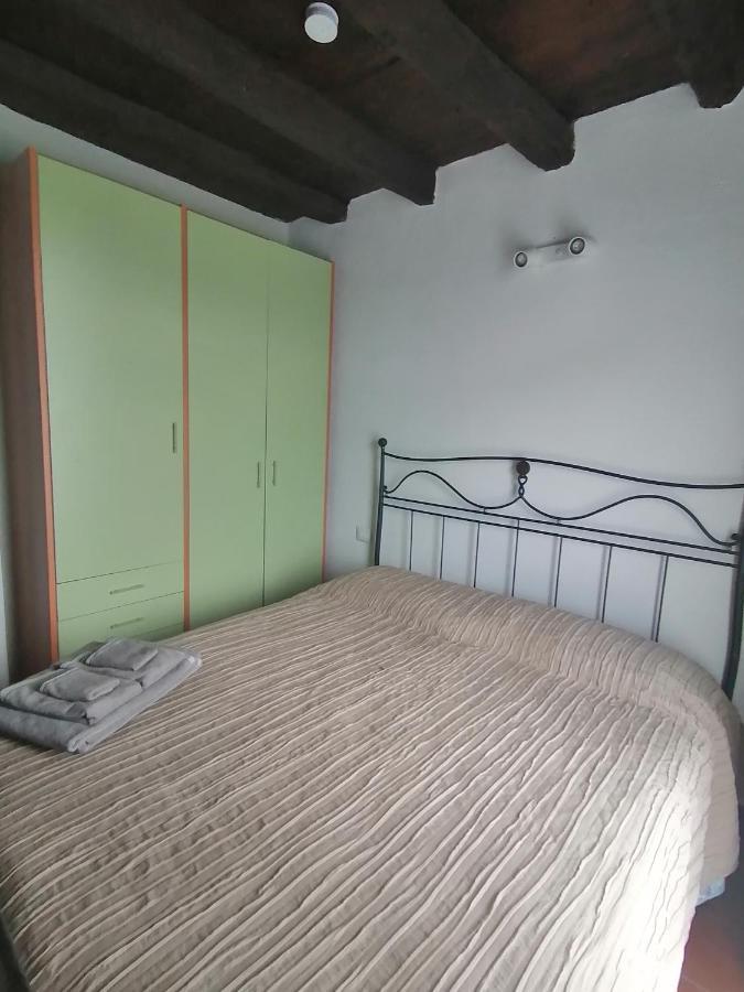 Casa Sasso Apartman Tavernola Bergamasca Kültér fotó